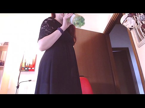 ❤️ Një skllav i nënshtruar që i pëlqejnë brekët e pista dhe të shijshme detyrohet të masturbojë pasi shikon këtë video! ❌ Video seksi në pornografi sq.xxxnd.ru ❌️