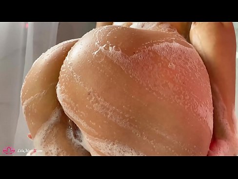 ❤️ Zeshkania masturbon pidhin me vibrator deri në orgazmë intensive në dush ❌ Video seksi në pornografi sq.xxxnd.ru ❌️